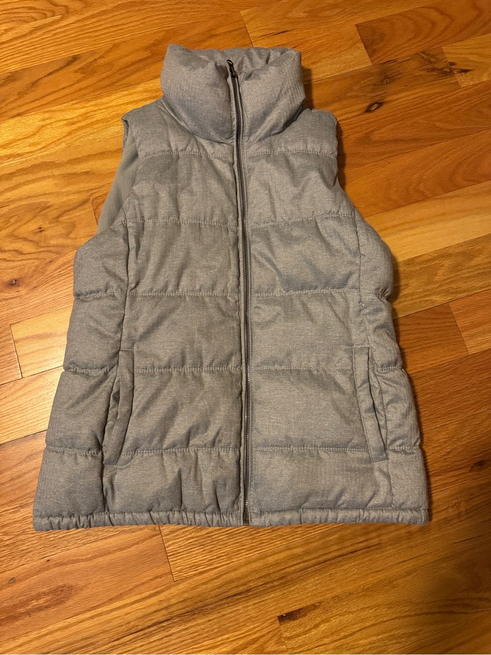 Old Navy Gray Quilted Puffer Vest for Kids
